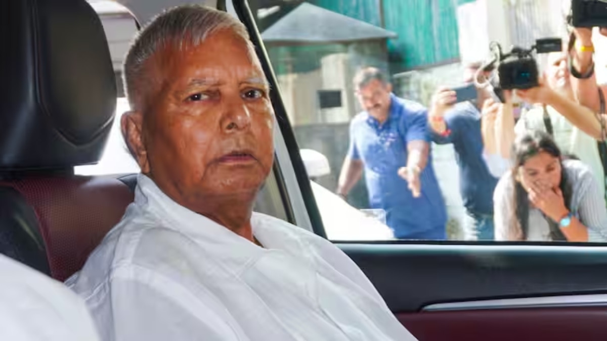 जमीन के बदले नौकरी घोटाला: लालू यादव को दिल्ली HC से झटका, जारी रहेगी ट्रायल कोर्ट की कार्यवाही
