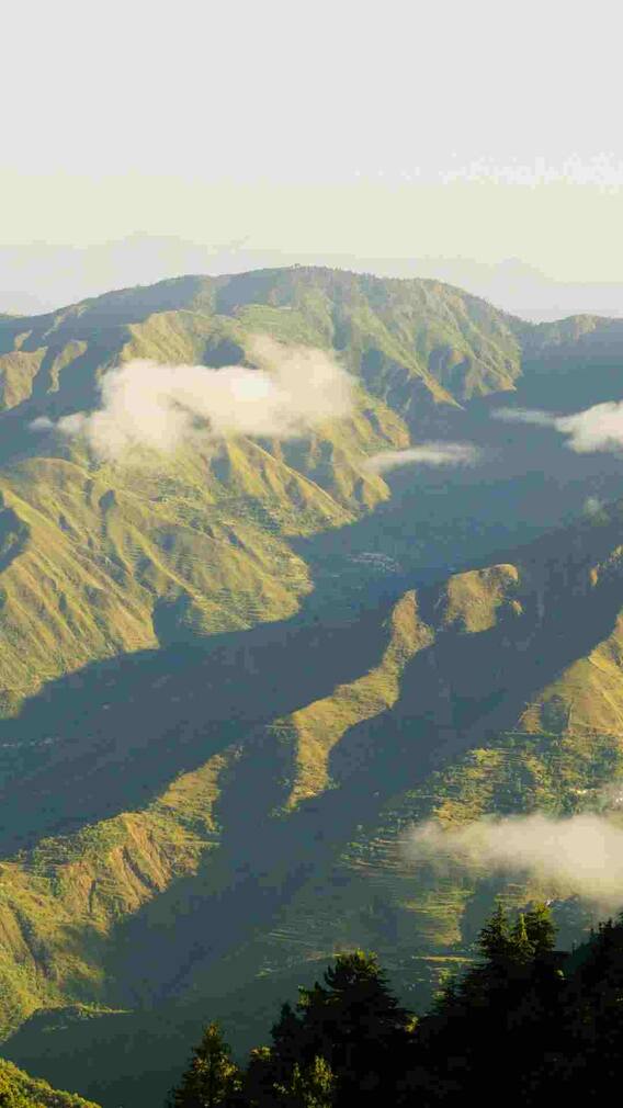 देहरादून में घूमने की आठ सबसे अच्छी जगहें कौन-सी हैं