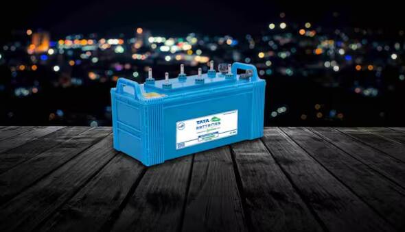 ਗਰਮੀਆਂ ਦੇ ਮੌਸਮ ਵਿੱਚ ਬੈਟਰੀ ਪਹਿਲਾਂ ਹੀ ਗਰਮ ਹੋ ਜਾਂਦੀ ਹੈ, ਅਜਿਹੀ ਸਥਿਤੀ ਵਿੱਚ ਸਹੀ ਹਵਾਦਾਰੀ ਭਾਵ ਖੁੱਲ੍ਹੀ ਹਵਾ ਦਾ ਪ੍ਰਵਾਹ ਬਹੁਤ ਜ਼ਰੂਰੀ ਹੈ। ਜੇਕਰ ਬੈਟਰੀ ਨੂੰ ਬੰਦ ਕਮਰੇ ਜਾਂ ਅਜਿਹੀ ਜਗ੍ਹਾ 'ਤੇ ਰੱਖਿਆ ਜਾਂਦਾ ਹੈ ਜਿੱਥੇ ਹਵਾ ਨਹੀਂ ਨਿਕਲ ਰਹੀ, ਤਾਂ ਜ਼ਿਆਦਾ ਗਰਮ ਹੋਣ ਕਾਰਨ ਧਮਾਕੇ ਦੀ ਸੰਭਾਵਨਾ ਹੋਰ ਵੀ ਵੱਧ ਜਾਂਦੀ ਹੈ।