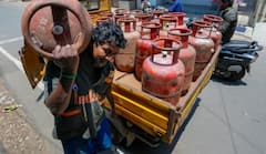 LPG Cylinder Insurance: ఎల్పీజీ గ్యాస్ కనెక్షన్‌తో ఇన్సూరెన్స్ కవర్ ఎంత లభిస్తుంది, ఈ విషయాలు మీకు తెలుసా!