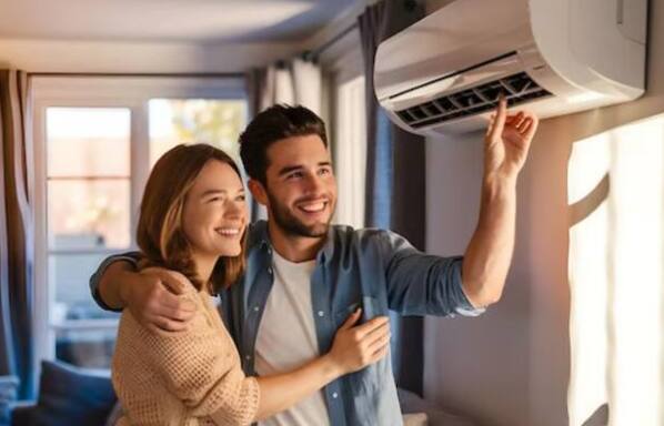 ਪਰ ਕੀ ਏਸੀ ਵਿੱਚ ਲੱਗਿਆ ਟਾਈਮਰ ਸੱਚਮੁੱਚ ਬਿਜਲੀ ਬਚਾਉਂਦਾ ਹੈ? ਜਾਂ ਕੀ ਇਹ ਸਿਰਫ਼ ਏਸੀ ਬੰਦ ਕਰਨ ਲਈ ਵਰਤਿਆ ਜਾਂਦਾ ਹੈ? ਤੁਹਾਨੂੰ ਦੱਸ ਦਈਏ ਕਿ ਏਸੀ ਦਾ ਟਾਈਮਰ ਏਸੀ ਨੂੰ ਲੰਬੇ ਸਮੇਂ ਤੱਕ ਚੱਲਣ ਤੋਂ ਰੋਕਦਾ ਹੈ। ਭਾਵ ਇਹ ਬਿਜਲੀ ਦੀ ਖਪਤ ਨੂੰ ਵੀ ਘਟਾਉਂਦਾ ਹੈ।