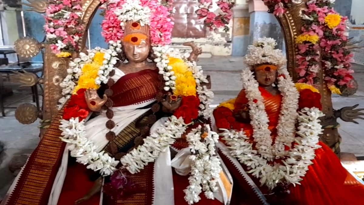 பழம்பெருமை வாய்ந்த கருணாசாமி கோயிலில் வைகாசி விசாகப் பெருவிழா கொடியேற்றம்