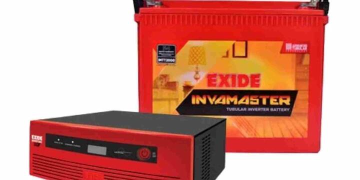ठीक वैसे ही जैसे कभी-कभी एसी फटने की खबरें आती हैं, उसी तरह इन्वर्टर की बैटरी में भी विस्फोट हो सकता है. चलिए जानते हैं कि किन बड़ी गलतियों की वजह से ऐसा हादसा हो सकता है. इन्वर्टर की बैटरी से गैसें निकलती हैं, जो अगर बंद या कम हवा वाली जगह पर जमा हो जाएं तो ज़रा सी चिंगारी से बड़ा ब्लास्ट हो सकता है.