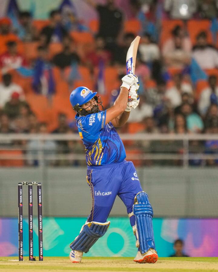 रोहित शर्मा ने गुजरात के खिलाफ एलिमिनेटर में शानदार प्रदर्शन किया. वो बड़े मैच के प्लेयर हैं. गुजरात के खिलाफ उन्होंने 50 गेंदों में 81 रन ठोक दिए. वो पंजाब के खिलाफ भी जबरदस्त पारी खेल सकते हैं.