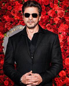 Shah Rukh Khan vs Ajay Devgn: बॉलीवुड इतिहास का सबसे बड़ा क्लैश होने वाला है? अजय देवगन-शाहरुख खान होंगे आमने सामने!