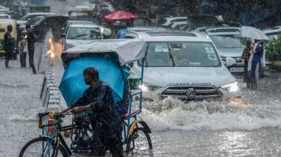 મુંબઇ સુધી ચોમાસુ પહોંચી ગયું છે. પરંતુ હજુ ગુજરાતમાં ચોમાસાની વિધિવત શરૂઆત નથી થઇ. હવામાન વિભાગે પણ રાજયમાં ચોમાસાની એન્ટ્રીની જાહેરાત નથી કરી.