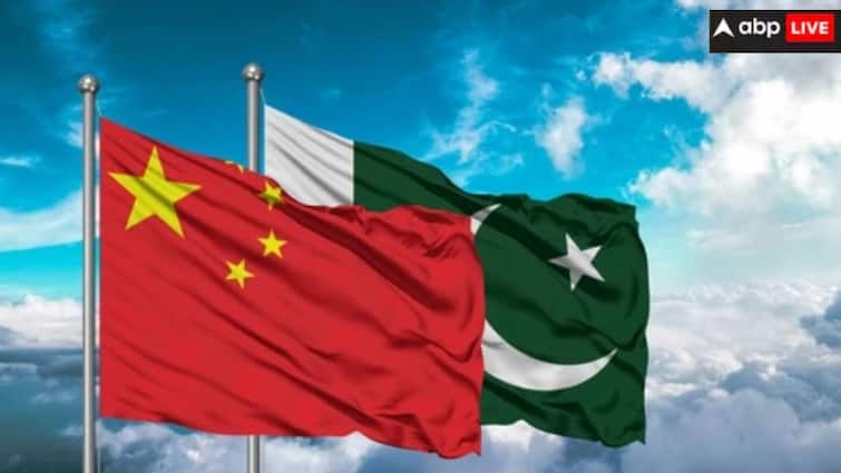 China will help Pakistan by giving 3 7 billion dollars its sinking economy will get support खूब बढ़ रही चीन-पाकिस्तान की दोस्ती, पहले हथियार देकर की मदद अब ड्रैगन देगा 316604005000 रुपये