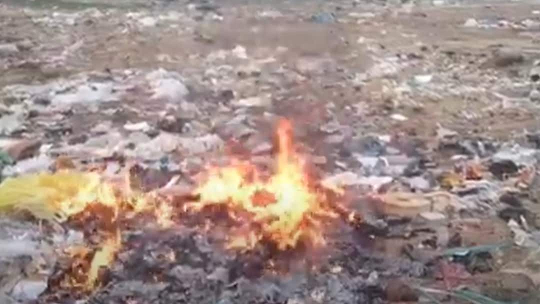asthma patients increased in Charkhi Dadri Due to burning garbage municipal council Secretary ann Haryana: प्रदूषण से चरखी दादरी में दमा रोगियों की संख्या में इजाफा, लोगों के विरोध पर बोले नप सचिव- 'दोषियों के...'