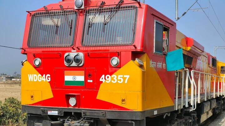 इसके अलावा अन्य राजधानी एक्सप्रेस की सेवाओं ने भारत के राजस्व में महत्वपूर्णं योगदान दिया है. ये ट्रेनें भी बड़ी कमाई करने वाली हैं.