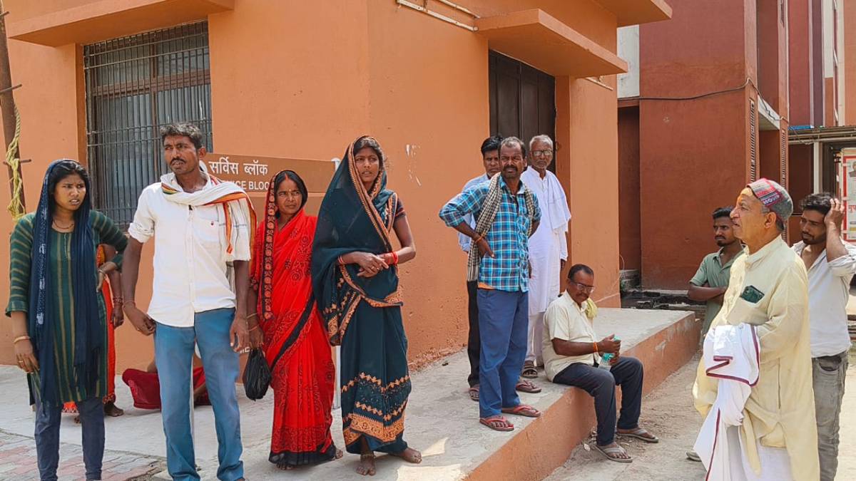 Bihar Crime: बेतिया में युवक का तीन टुकड़ों में मिला शव, निर्मम हत्या के पीछे कहीं प्रेम प्रसंग तो नहीं, मां ने कहा…