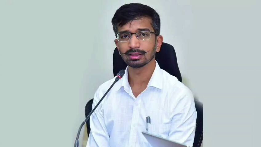 Viral News: మెడలో ఎర్ర టవల్, ముఖానికి మాస్కుతో హాస్పిటల్‌కు వెళ్లిన వ్యక్తి.. కలెక్టర్ అని తెలిసి సిబ్బంది షాక్