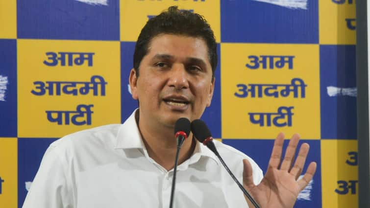 Saurabh Bharadwaj AAP On Congress over Elections for Chairman and Deputy Chairman of MCD Rohini Zone AAP नेता सौरभ भारद्वाज ने कांग्रेस से पूछ लिया बड़ा सवाल, कहा- 'इस चुनाव में हमारे साथ या बीजेपी...'