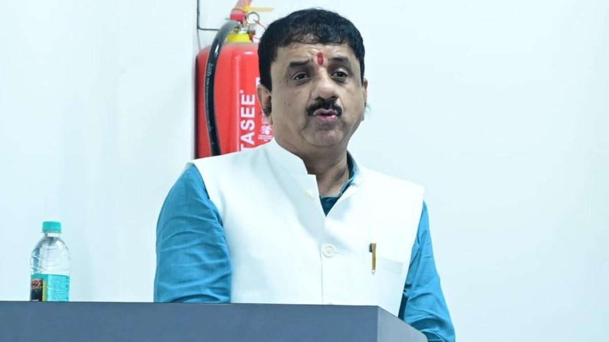 ‘जिम में न आए को मुस्लिम ट्रेनर’ BJP सांसद आलोक शर्मा ने की मांग, कांग्रेस ने क्या कहा?