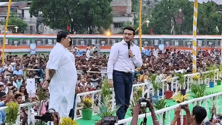 এবার সেই নিয়ে মুখ খুললেন সৌরভ। বলা ভাল সমস্ত বিতর্ক উড়িয়ে দিলেন তিনি।
