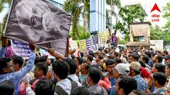 নতুন করে পরীক্ষায় বসতে নারাজ, এবার রাজ্যজুড়ে ধিক্কার দিবস পালনের ডাক চাকরিহারাদের