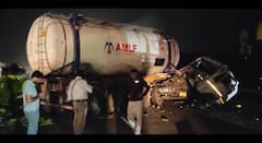 Accident News: मुंबई-अहमदाबाद राष्ट्रीय महामार्गावर बस आणि आयशर टेम्पोचा भीषण अपघात;एकाच जागीच मृत्यू, तर अनेक जण जखमी