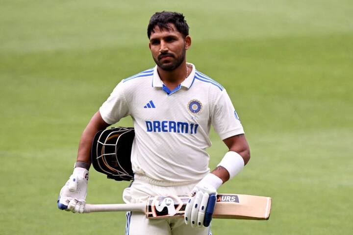 करुण नायरने या खेळीत 26 चौकार आणि एक षटकार मारला. करुण नायर व्यतिरिक्त, सरफराज खानने इंग्लंड लायन्सविरुद्ध 92 आणि ध्रुव जुरेलने 94 धावा केल्या.