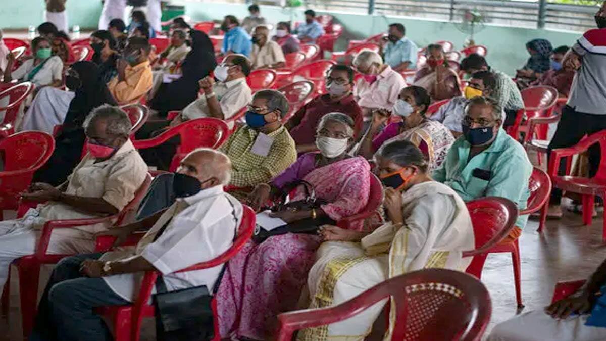 முகக்கவசம் கட்டாயம் - எச்சரிக்கையுடன் இருக்க முதலமைச்சர் அறிவுரை