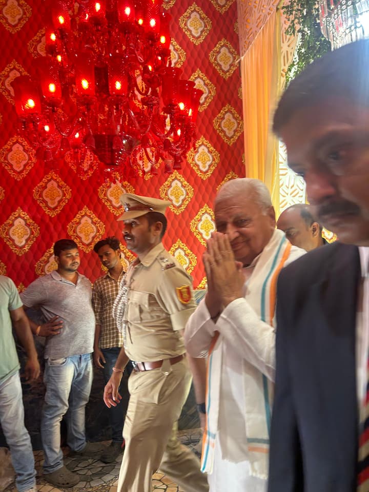 बिहार के राज्यपाल आरिफ मोहम्मद खान समारोह का हिस्सा बने.