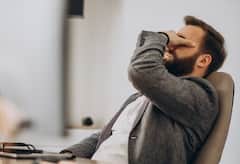 दिमाग की नसों में सूजन होने पर शरीर देता है 6 संकेत, लक्षण दिखते ही तुरंत भागें डॉक्टर के पास