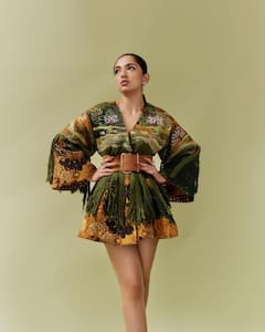 Ahsaas Channa: અહેસાસ ચન્નાએ શોર્ટ ડ્રેસમાં કરાવ્યું બોલ્ડ ફોટોશૂટ, જુઓ તસવીરો