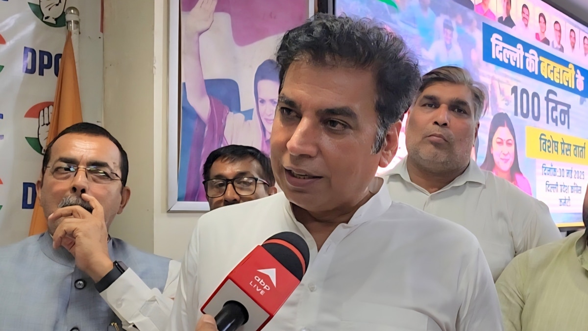 दिल्ली के गांवों में सीलिंग का खतरा, देवेंद्र यादव का बड़ा आरोप- ‘BJP के इशारे पर MCD में वसूली का खेल’