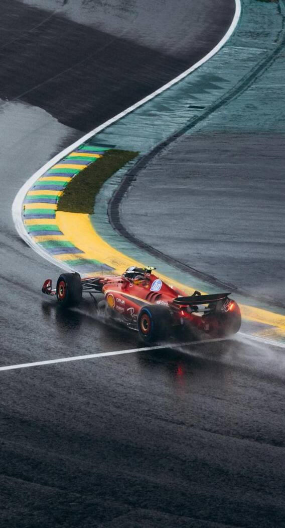 नॉर्मल कार से कितनी अलग होती है एफ-1 कार की ड्राइविंग?