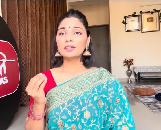 नेहा लाइव परफॉर्मेंस करके भी कमाती हैं. नेहा की परफॉर्मेंस को फैंस बहुत पसंद करते हैं.