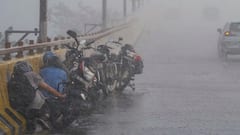Rain Alert Across Uttar Pradesh Today, IMD Issues Thunderstorm Warning