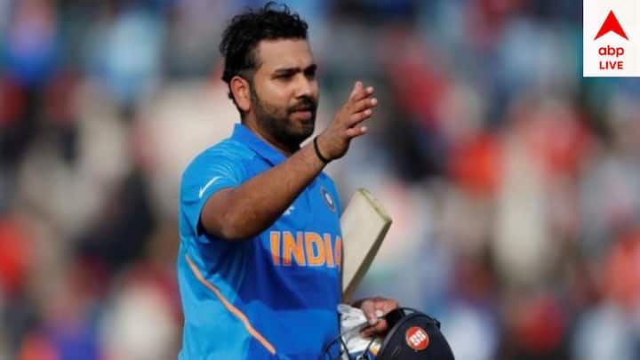 গত ৭ মে টেস্ট ফর্ম্য়াট থেকেও সরে যান আচমকাই। নিজের সোশ্যাল মিডিয়ায় এক বিবৃতির মাধ্য়মে অবসরের কথা ঘোষণা করেন হিটম্য়ান।