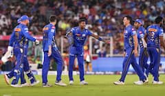 Hardik Pandya Breaks MS Dhoni's Captaincy Record