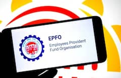 EPFO Aadhaar News : UAN-এর সঙ্গে আধার লিঙ্কের সময়সীমা বাড়াল সরকার, এই দিন পর্যন্ত নতুন ডেটলাইন 