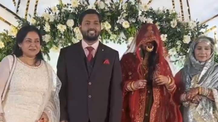 খান স্যারের কনেকে দেখতে রিসেপশনের পার্টিতে হাজির হয়েছিলেন আরেক জনপ্রিয় ইউটিউবার ও ইংরেজি শিক্ষিকা নীতু সিং।