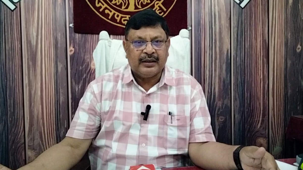 फर्जी डिग्री पर नौकरी कर रहे थे भदोही के BSA? जांच के आदेश, अधिकारी बोले- बेबुनियाद आरोप
