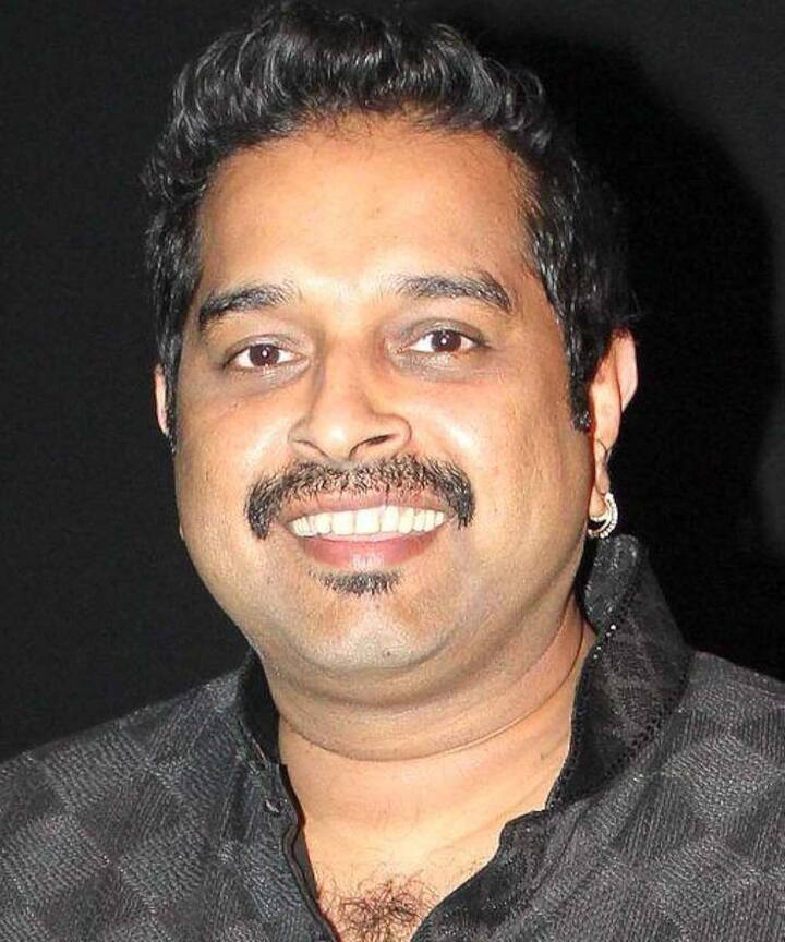 इसी बीच सिंगर शंकर महादेवन अपनी परफॉर्मेंस से 'ऑपरेशन सिंदूर' के जवानों को श्रद्धांजलि देंगे. जहां पर हमारे देश के वीर सपूतों की हिम्मत और जज्बे की सराहना की जाएगी.