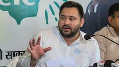 'पता नहीं कौन सा नशा करके नीतीश की सरकार सो रही', मुजफ्फरपुर कांड पर तेजस्वी यादव ने घेरा