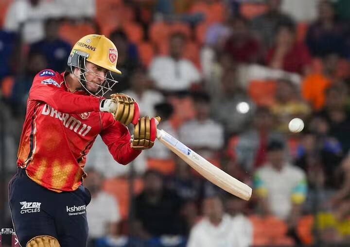 લીગ ઉપરાંત, IPL ચાહકો વિજેતા ટીમને મળતી ચમકતી ટ્રોફીમાં પણ ખૂબ રસ ધરાવે છે. લોકો ગુગલ પર તેની કિંમતથી લઈને તેની ડિઝાઇન સુધી ઘણી બધી વસ્તુઓ શોધે છે.