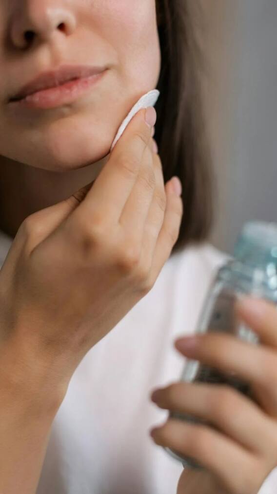 গরমে শুষ্ক ত্বক নিয়ে দুশ্চিন্তা? এভাবে থাকবে সতেজ