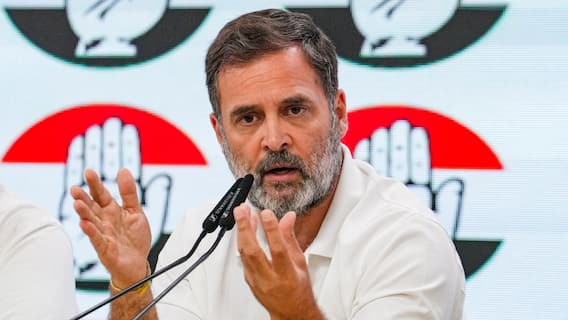 'Who Says We Have No Leader? We Have 10': Rahul Gandhi’s Sharp Retort When Asked About MP Leadership Crisis
