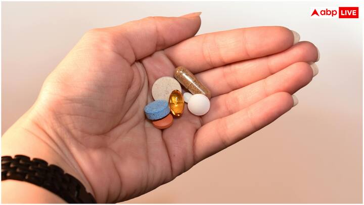 जांच के दाैरान सर्वे में सामने आया कि 105 उप केंद्रों में से 37 परसेंट में डायबिटीज की दवा और 44 परसेंट से अधिक में ब्लड प्रेशर की दवा नहीं थी. साथ ही स्वास्थ्य केंद्रों पर डाॅक्टर की कमी भी सामने आई. सीएचसी पर 82.2 परसेंट डाॅक्टर 83.2 परसेंट सर्जन की कमी सामने आई.