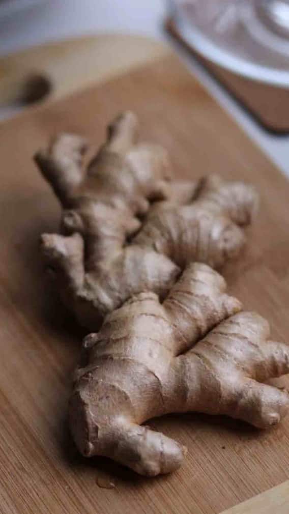 बवासीर में क्यों नहीं खाना चाहिए अदरक?