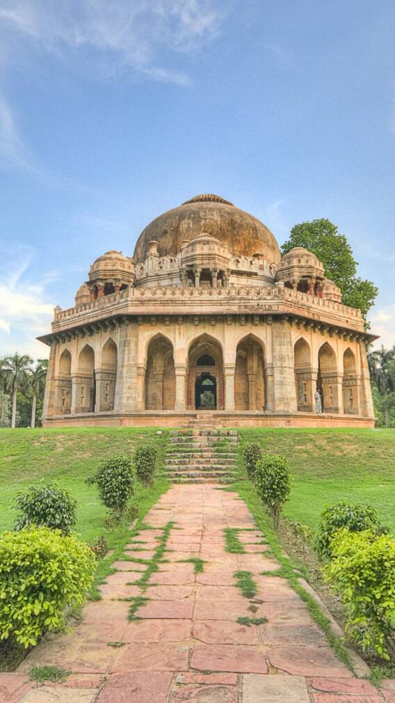 इस फादर्स डे पर पापा को महसूस कराएं खास, दिल्ली के पास इन शानदार जगहों पर जाएं