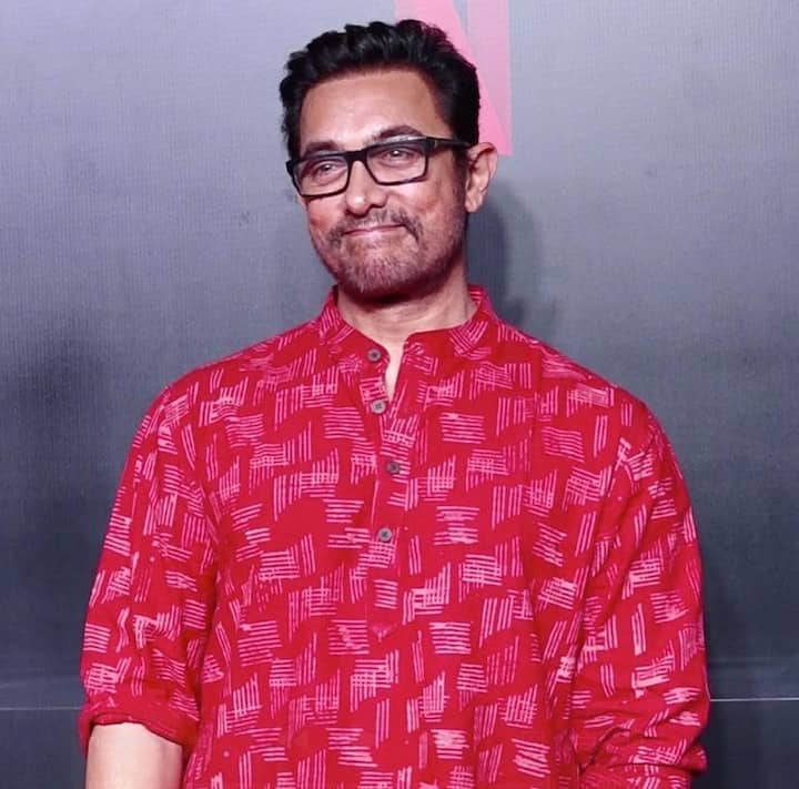 आमिर ने कहा कि उन्हें तो ये भी नहीं पता होता कि वो प्रॉफिट में हैं या लॉस में जा रहे हैं.