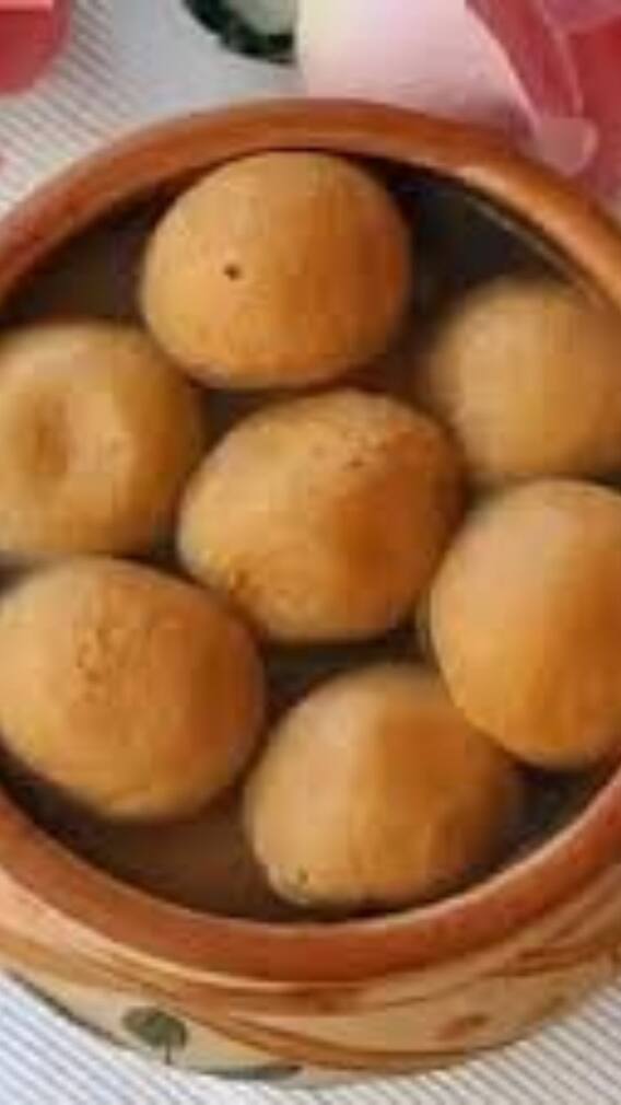 झारखंड की वादियों में घूमते हुए, यहां की खास मिठाइयां और व्यंजन का आनंद लें