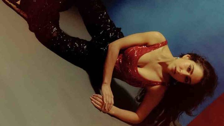 हालांकि सारा ने अब काफी वजन घटा लिया है, फिर भी सारा मानती हैं कि वजन में इंबैलेंस आज भी होता रहता है. इसलिए उन्हें अपने वजन को बनाए रखने के लिए अभी भी कड़ी मेहनत करनी पड़ती है.