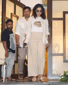 चाचा रोनो मुखर्जी की प्रेयर मीट में पहुंचीं काजोल, जया बच्चन और सलीम खान भी आए नजर