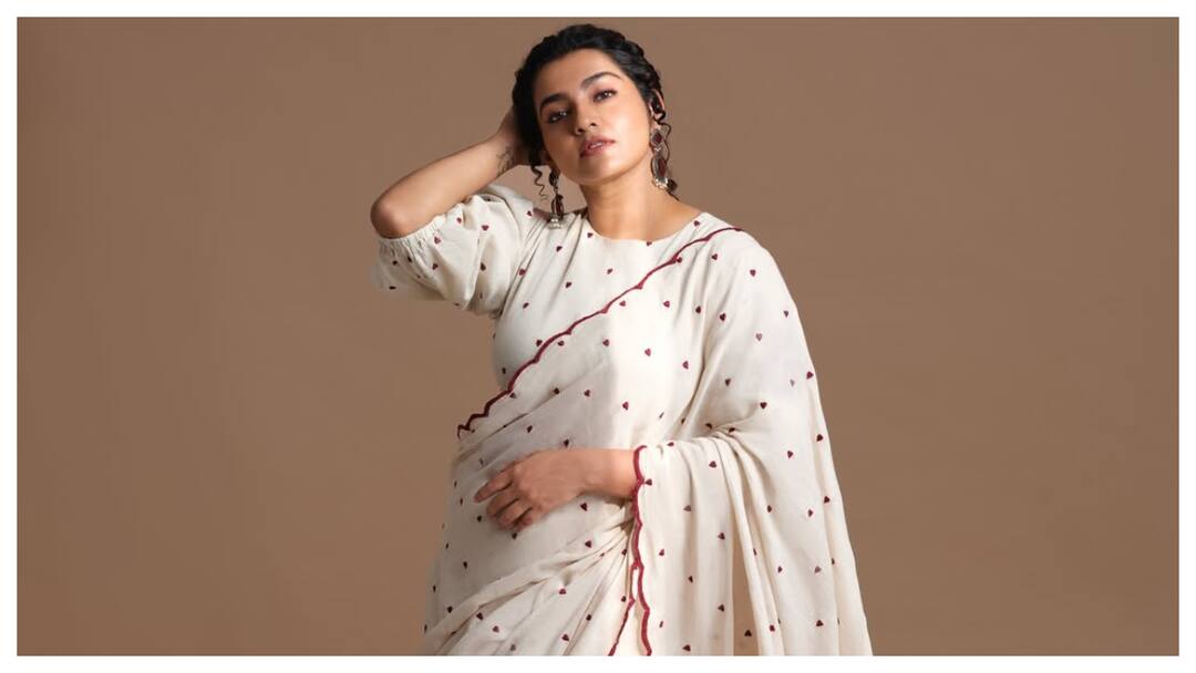 Parvathy Thiruvothu Slams Delay In Action On Hema Committee Report: 'No Rush, Eh?' Parvathy Thiruvothu Slams Delay In Action On Hema Committee Report: 'No Rush, Eh?'