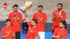 IPL Champion RCB: শুরুতেই ভবিষ্যদ্বাণী করেছিলেন, ট্রফি জিতে কার জন্য RCB সমর্থকদের গলা ফাটানোর অনুরোধ করলেন কোহলি?