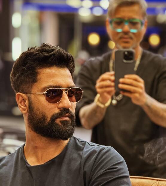 उन्होंने कहा अगर मैं ये बोलूं कि मैं एक लाख नहीं तीन लाख या पांच लाख लूंगा तो भी वे देंगे. क्योंकि उनको रिजल्ट मिल रहा है और अगर उन्हें पसंद नहीं है तो वे क्यों देंगे.