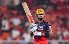 Virat Kohli Celebration : मैदानावर रडला… सावरला आणि जल्लोषात ट्रॉफी उचलली; विराट कोहली आणि RCBचे जोरदार सेलीब्रेशन, पाहा Photo